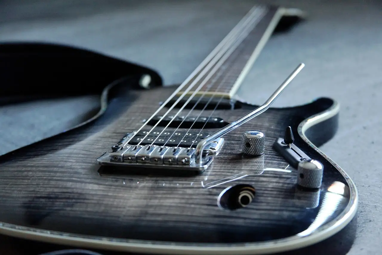A close-up of an electric guitar, a stand-in for the museum's music theme (no photo of the museum itself)